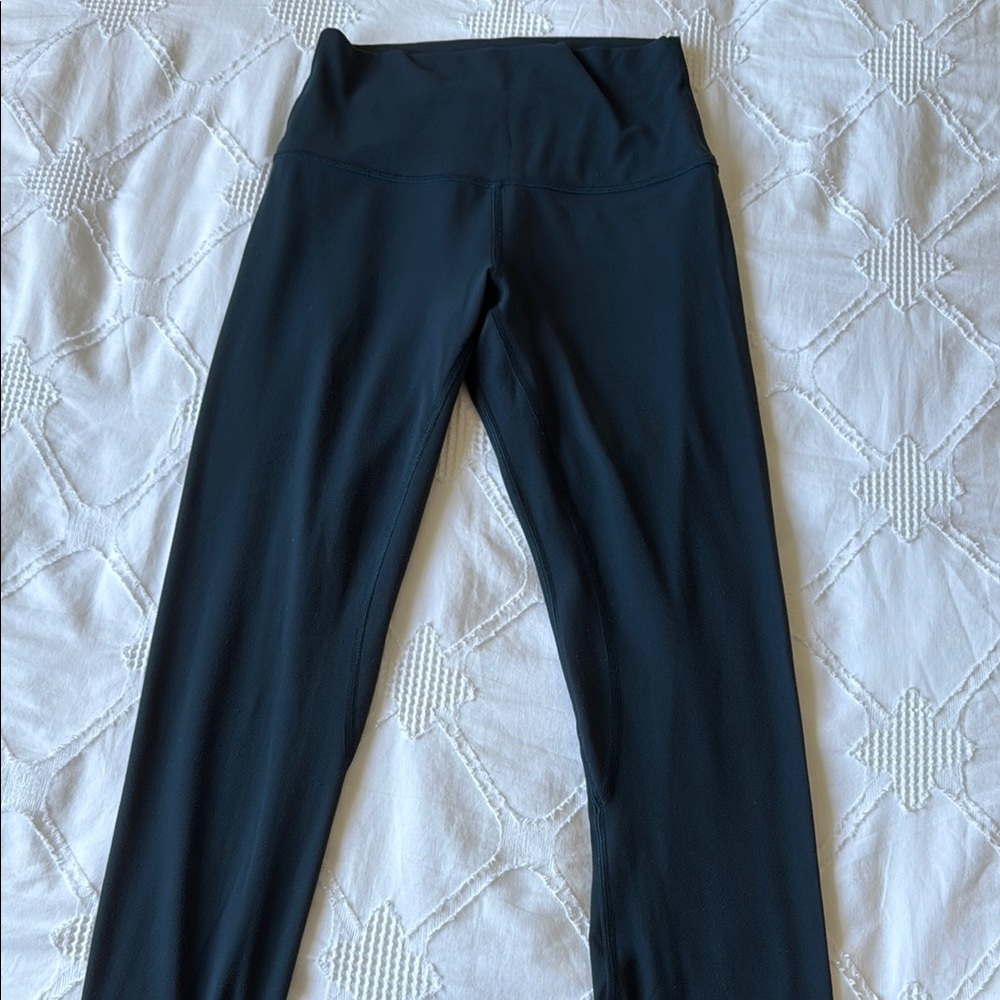 Dark blue aligns
